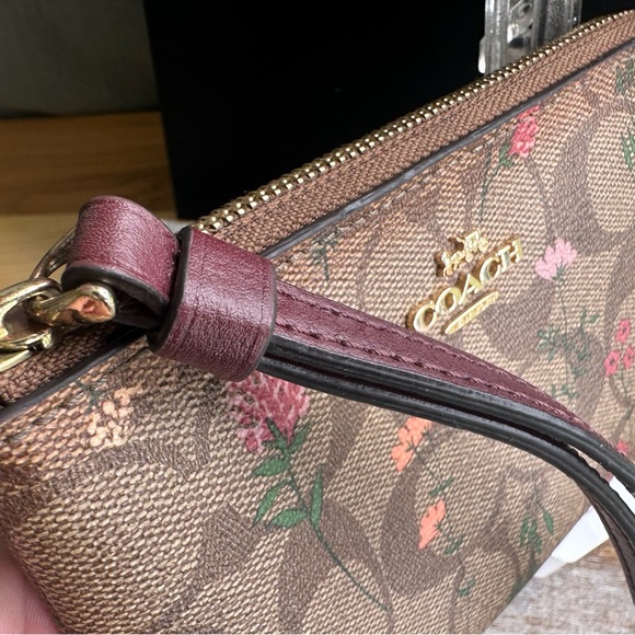 Coach Wildflowers Print Wristlet - Picture 4 of 11